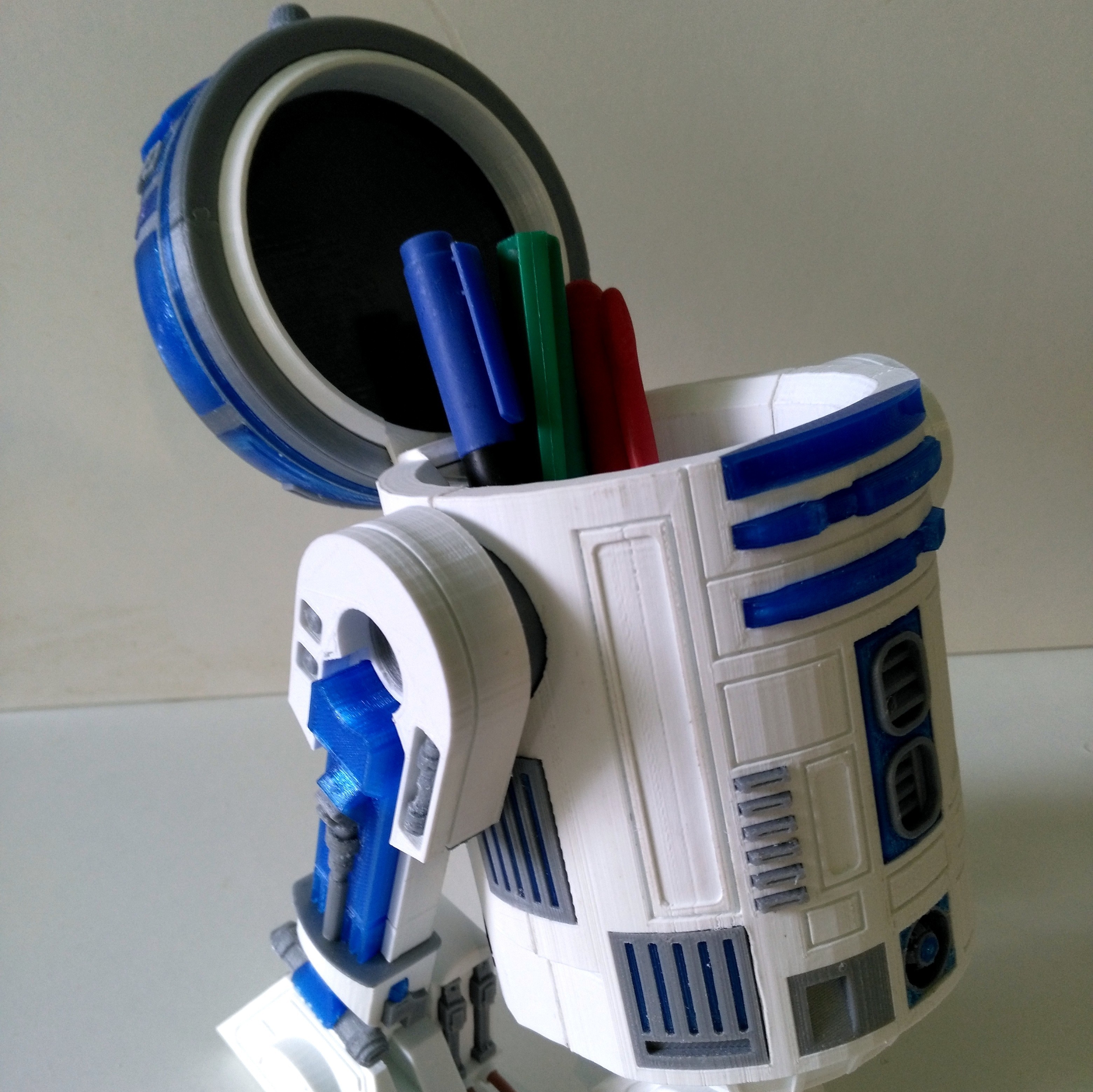 Download STL file STAR WARS - R2D2 highly detailed &amp;ready to print, 360 ...